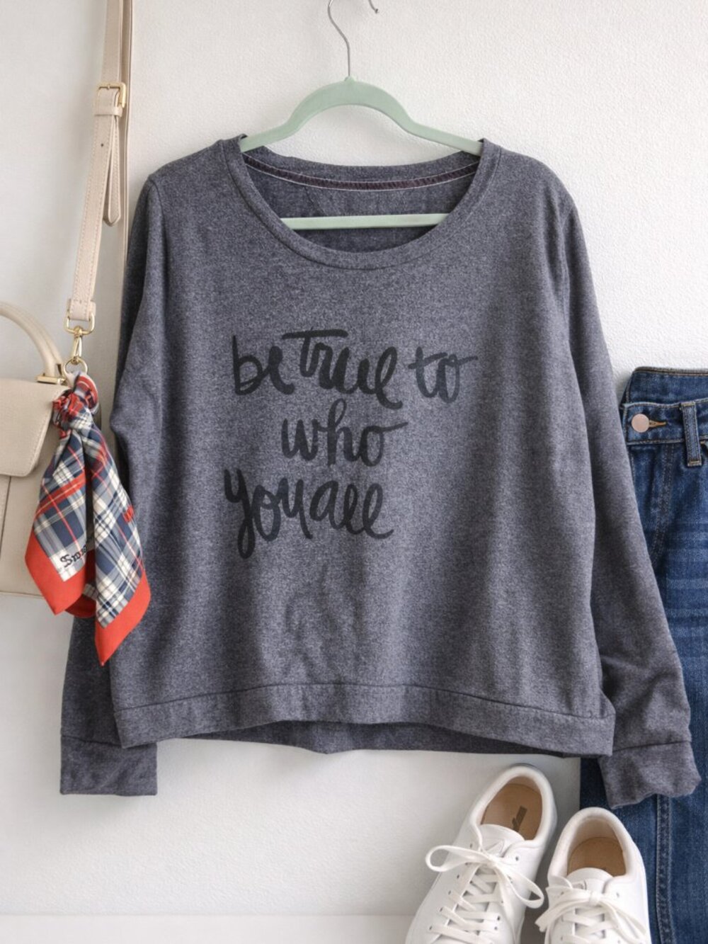 Blue Grey Graphic Top Soft Washed Long Sleeve Cropped Relaxed Medium